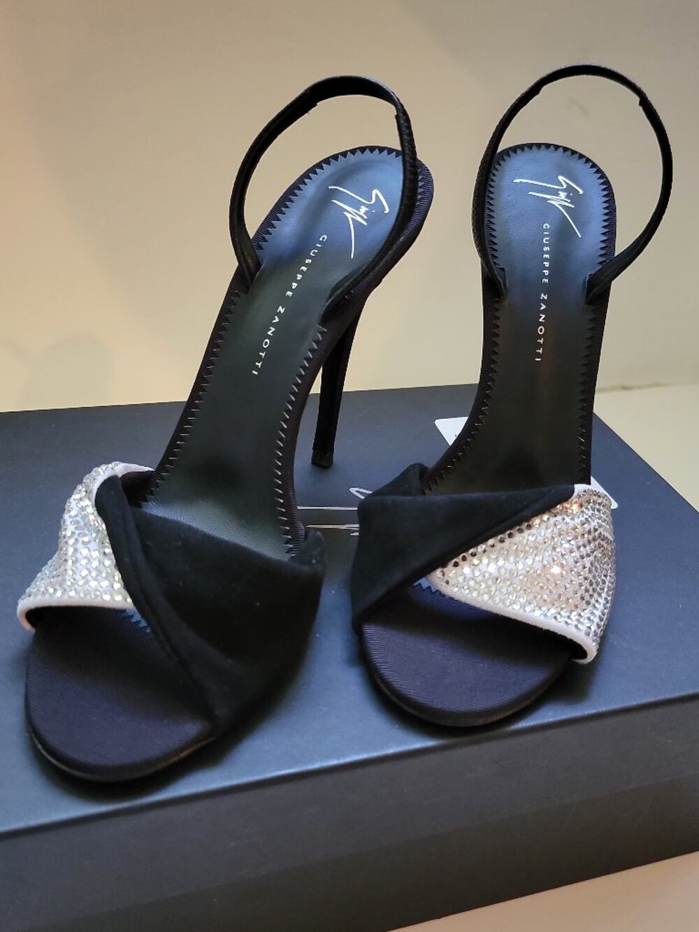 Giuseppe Zanotti Alien Heels - Picture 7 of 14